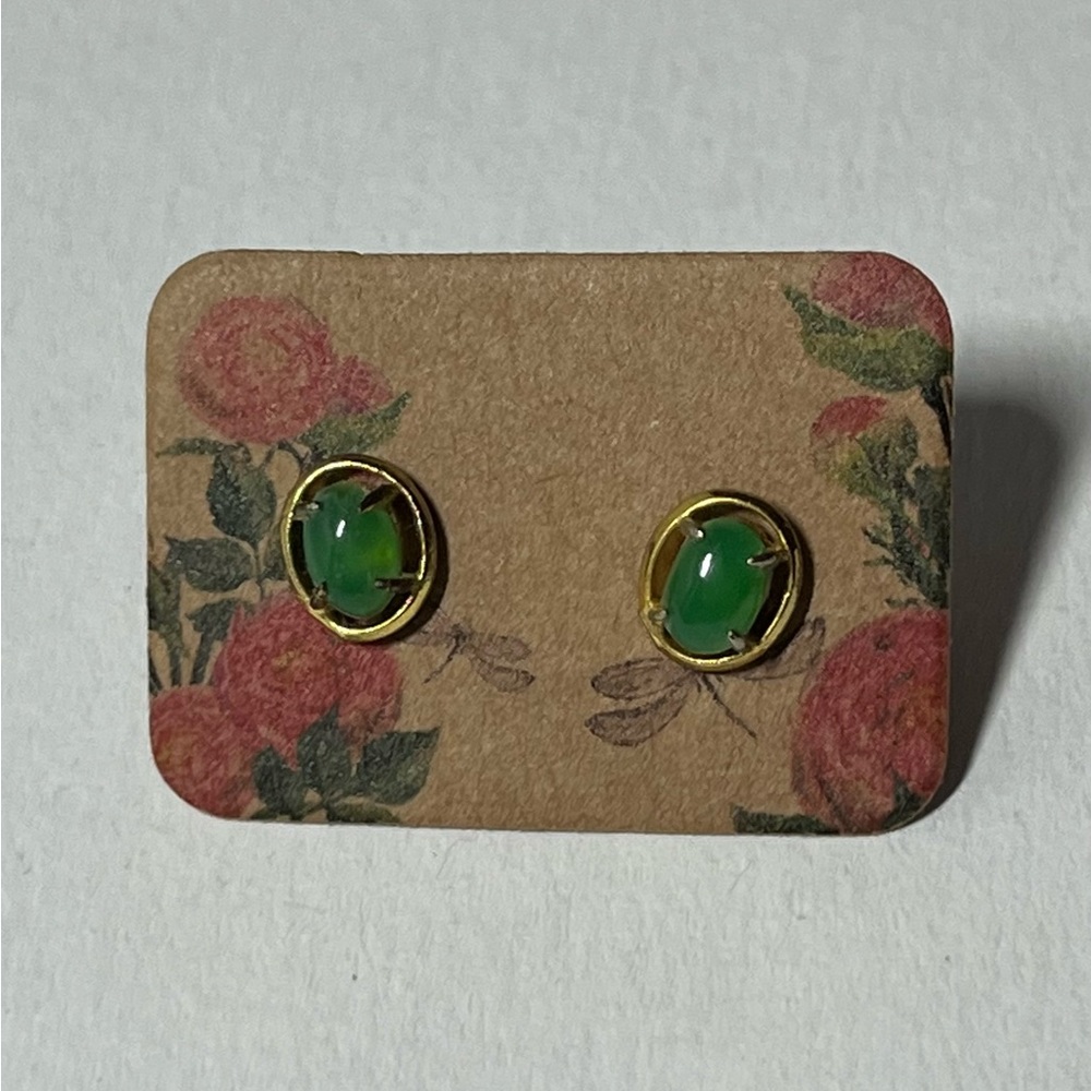 Gold plated earrings with jade
